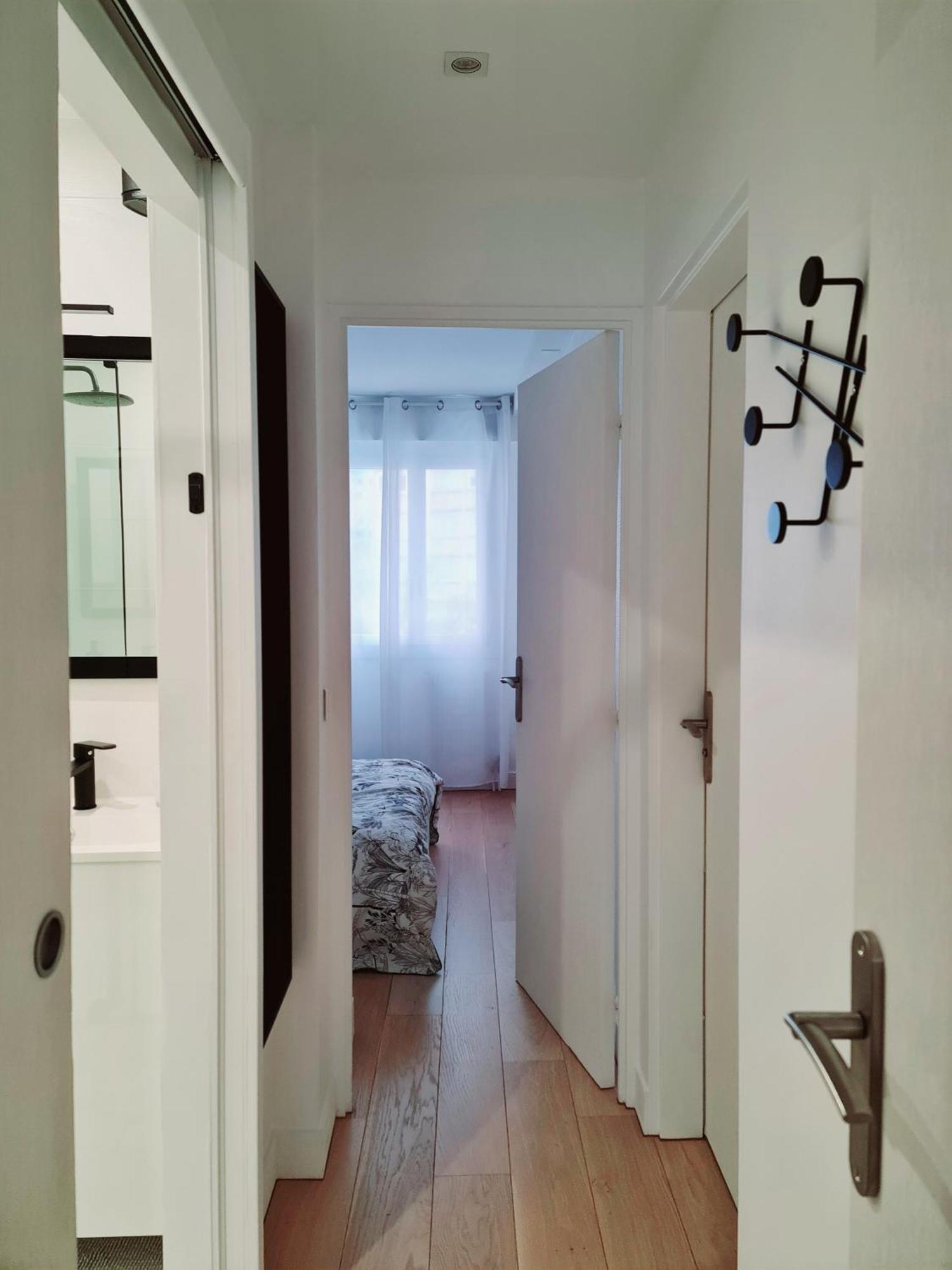 Chambre, Salle De Bain Et Salon Prive - Paris La Defense Puteaux Ngoại thất bức ảnh